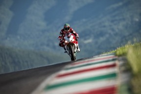 国足关键比赛换人时机成功率分析，国足比赛可以换几个人