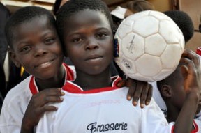 亚冠联赛中国足球战胜 球员配合逐渐成熟，中国足球亚冠征战史