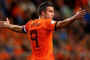 王楚钦谈比赛节奏感找到关键点，王楚钦和谁比赛摔拍子